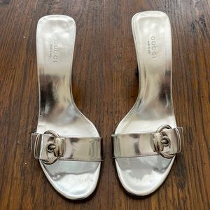 Authentic Gucci patent leather silver mules with thick heal